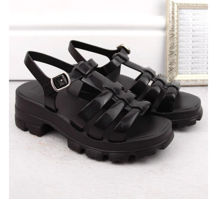 Gumové sandály s W model 20183821 - Zaxy