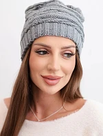 Dámská zimní čepice s klasickým pruhovaným pletením K439 šedá