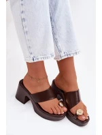 Dámské Pantofle na Podpatku se Zlatým Detalem Čokoládové model 22037693 - Boto