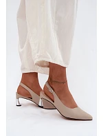 Kožené dámské sandály na podpatku model 22122614 Béžové - VINCEZA