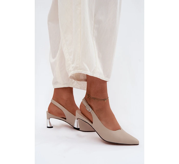 Kožené dámské sandály na podpatku model 22122614 Béžové - VINCEZA