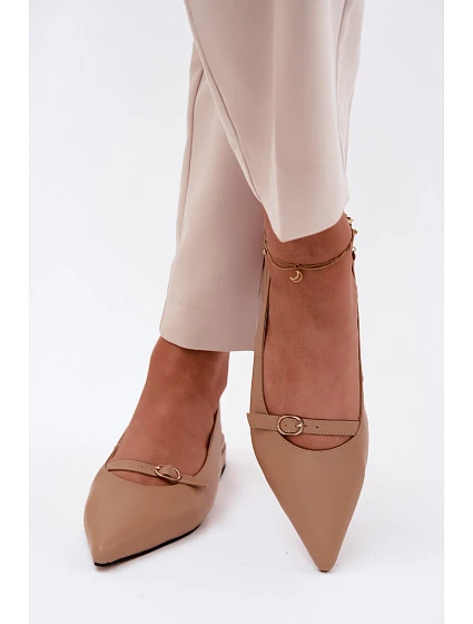 Kožené sandály na nízkém podpatku model 22123093 tmavě béžové - Maciejka