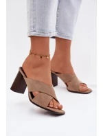 Dámské sandály na podpatku tmavě béžové Denessa
