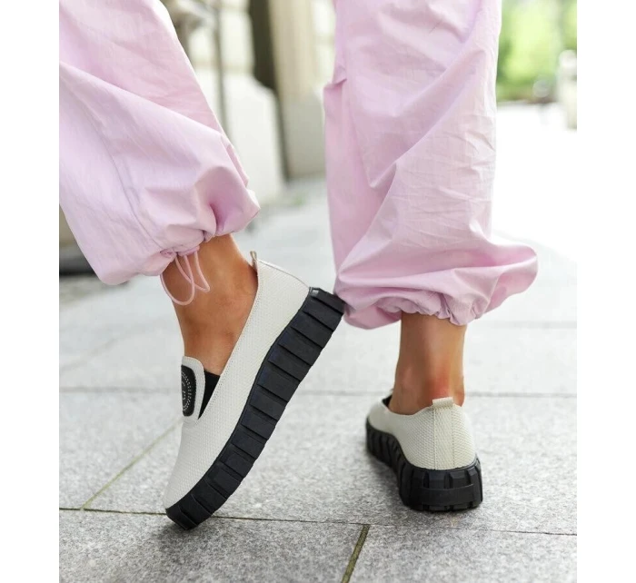 Polobotky TQ2407 bílé - Solea