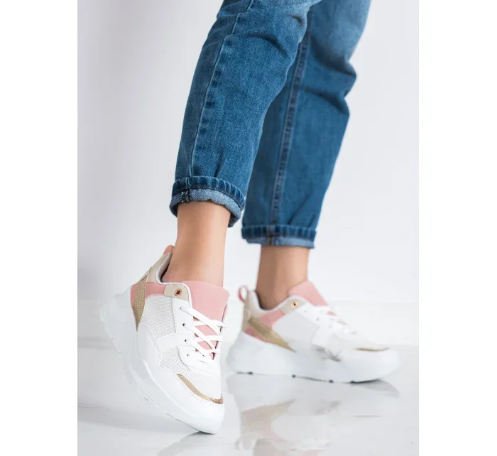 Výborné bílé dámské tenisky bez podpatku Výborné bílé dámské tenisky bez podpatku