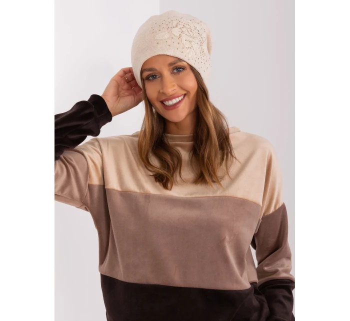 Czapka AT CZ model 18985096 jasny beżowy - FPrice Czapka AT CZ model 18985096 jasny beżowy - FPrice