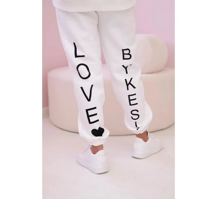 Bavlněná souprava s potiskem ecru Bavlněná souprava s potiskem ecru