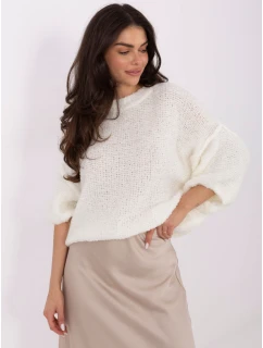 Sweter IT SW model 21766139 ecru - FPrice