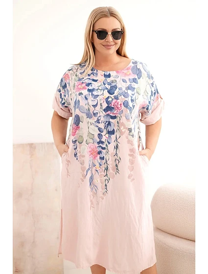 Dámské viskózové šaty Plus Size s krátkým rukávem a rozparky na bocích pudrově růžová