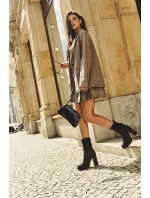 Dámské kotníkové boty na podpatku z eko semiše černé model 21710076 - Boto Dámské kotníkové boty na podpatku z eko semiše černé model 21710076 - Boto