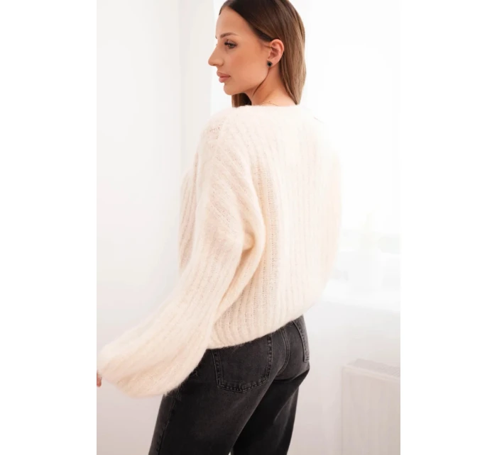 Dámský svetr z mohairu s buflovými rukávy ecru Dámský svetr z mohairu s buflovými rukávy ecru