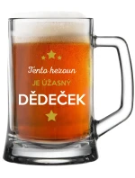 TENTO HEZOUN JE ÚŽASNÝ DĚDEČEK - pivní sklenice 0,5 l TENTO HEZOUN JE ÚŽASNÝ DĚDEČEK - pivní sklenice 0,5 l
