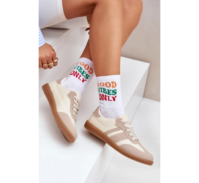 Nízké Dámské Tenisky Z Eko Kůže Béžové model 21683211 - Boto Nízké Dámské Tenisky Z Eko Kůže Béžové model 21683211 - Boto