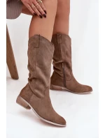Dámské kozačky ve western stylu na nízkém podpatku Cherrie – tmavě béžové, eko zamsz Dámské kozačky ve western stylu na nízkém podpatku Cherrie – tmavě béžové, eko zamsz