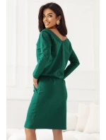 Teplákové šaty s dlouhým rukávem a kapsami střih s výstřihem na zádech zelené model 21303434 - numoco Teplákové šaty s dlouhým rukávem a kapsami střih s výstřihem na zádech zelené model 21303434 - numoco