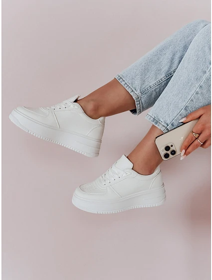 Dámské tenisky model 22095433 bílé Seastar - SWEET SHOES Dámské tenisky model 22095433 bílé Seastar - SWEET SHOES