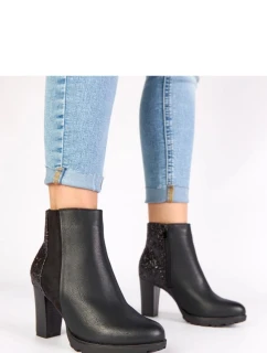 Boty na podpatku  model 222359 Solea