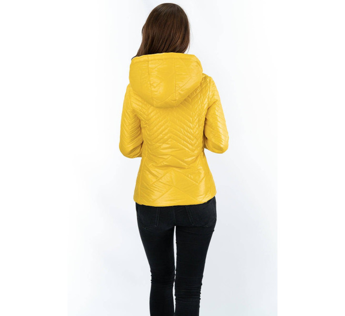 Krátká žlutá prošívaná dámská bunda s kapucí (B9566)
