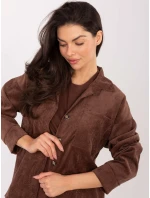 Košile D50061J11078A3 tmavě hnědá Košile D50061J11078A3 tmavě hnědá