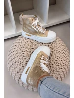 Dámské tenisky na platformě se zlatými přezkami model 21919398 - Boto Dámské tenisky na platformě se zlatými přezkami model 21919398 - Boto