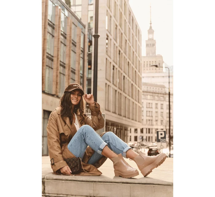 Lakované kožené boty na platformě Big Star Béžová Lakované kožené boty na platformě Big Star Béžová