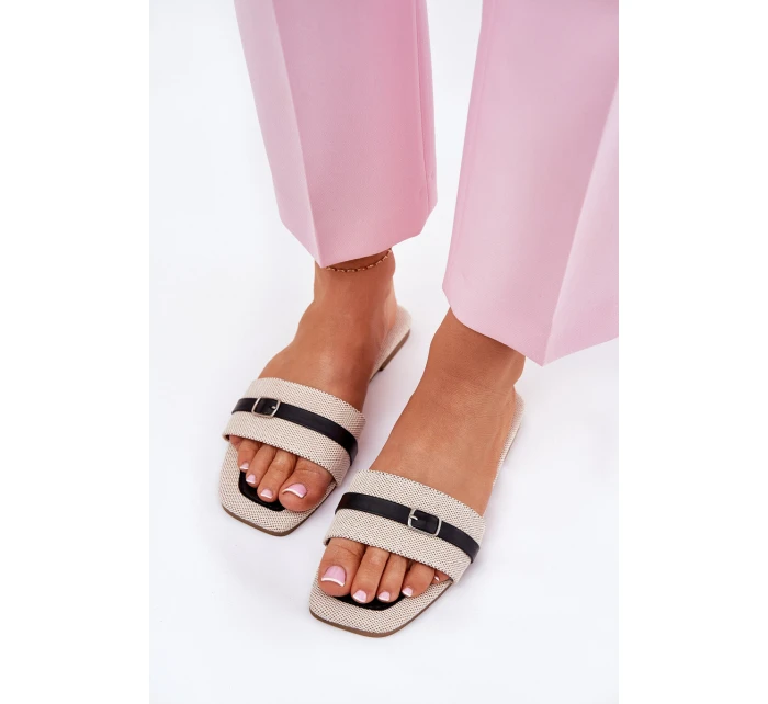 Ploché dámské sandály s páskem a přezkou béžové model 21689544 - Boto Ploché dámské sandály s páskem a přezkou béžové model 21689544 - Boto
