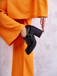 Lakované boty na masivním sloupku Černé model 21596565 - Boto