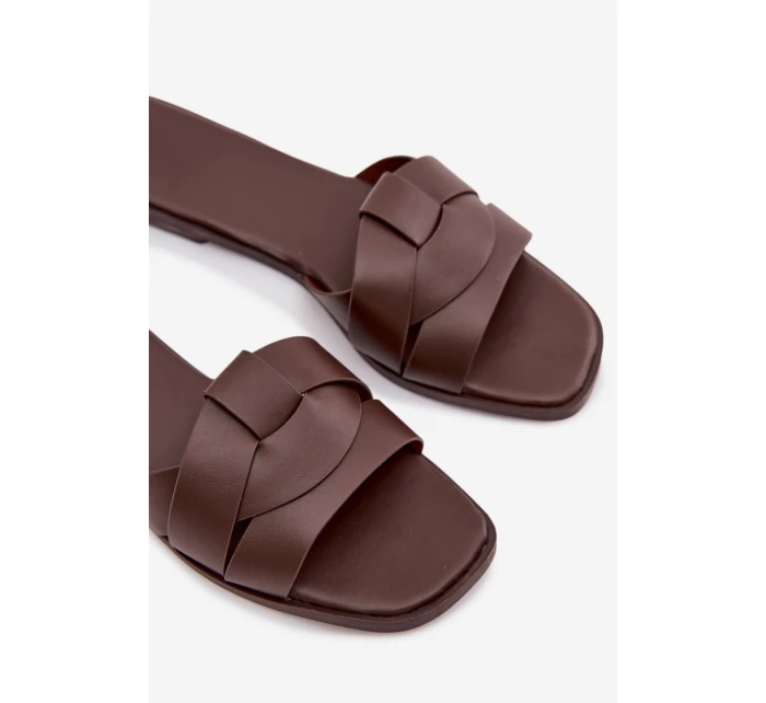 Dámské ploché pantofle s pásky Čokoládové model 21943353 - Boto