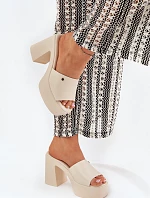 Dámské sandály z eko kůže na podpatku a platformě světle béžové Tamirella