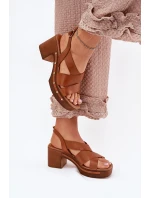 Kožené sandály na podpatku model 21699711 hnědé - Zazoo