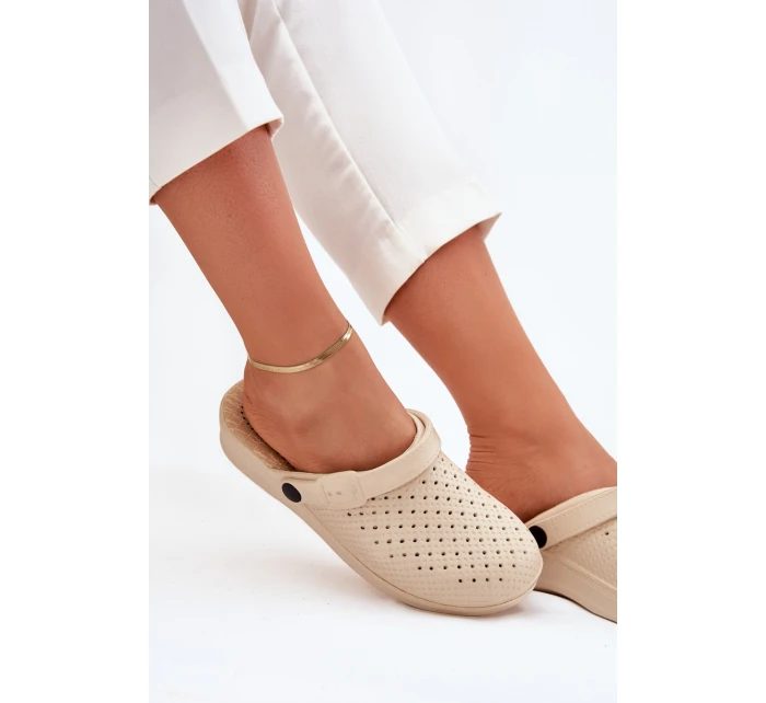 Pěnové Pantofle Dámské Béžové model 21703196 - EVENTO Pěnové Pantofle Dámské Béžové model 21703196 - EVENTO