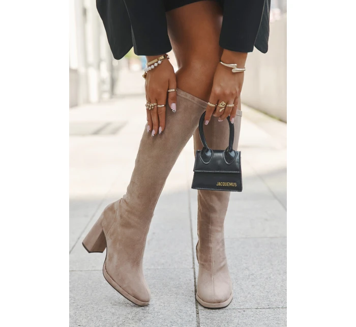 Dámské kozačky s na sloupkovém podpatku béžové model 21709502 - Boto