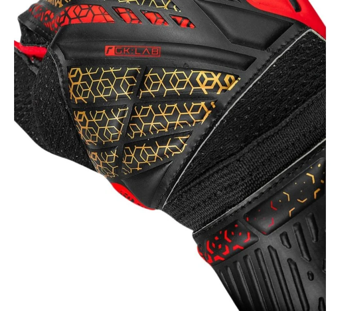 Attrakt Solid brankářské rukavice model 20876811 - Reusch