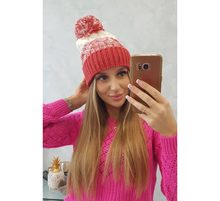 Dámská čepice s bambulí Abigail K326 raspberry+ecru Dámská čepice s bambulí Abigail K326 raspberry+ecru