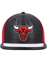 Kšiltovka Chicago Bulls NBA Day One Snapback Bulls model 20758333 - Mitchell & Ness Kšiltovka Chicago Bulls NBA Day One Snapback Bulls model 20758333 - Mitchell & Ness