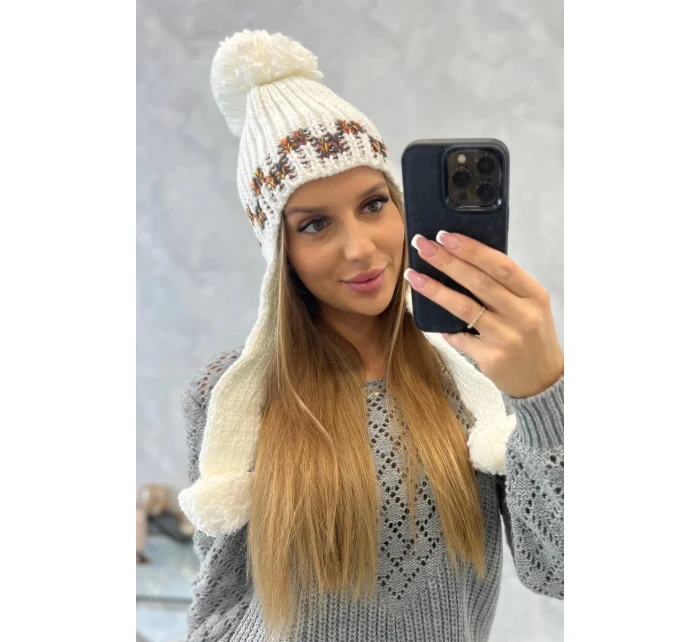 Dámská klapka na uši Nadia K321 bílá