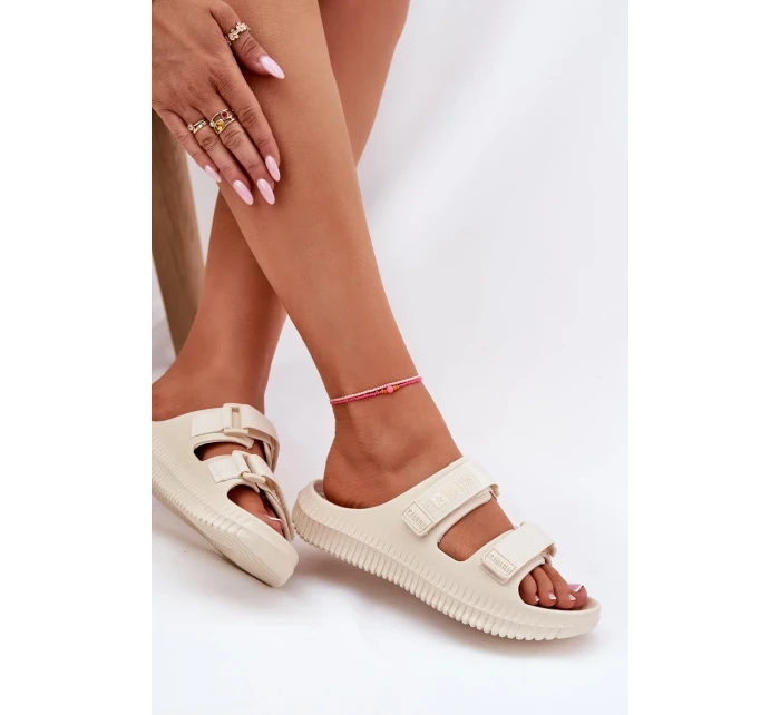 Dámské pěnové pantofle s pásky Big Star – béžové Dámské pěnové pantofle s pásky Big Star – béžové