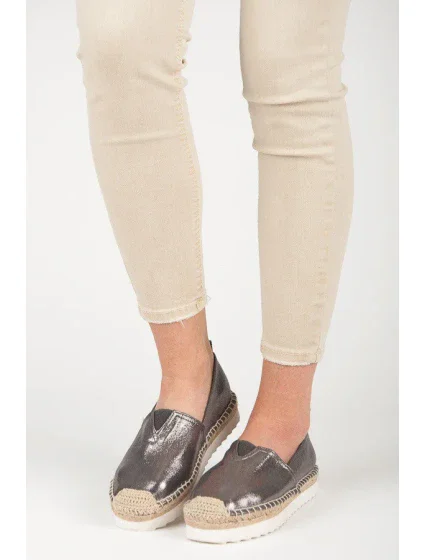 Nazouvací šedé lesklé polobotky Nazouvací šedé lesklé polobotky