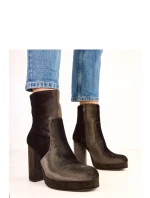 Boty na podpatku model 220583 Solea Boty na podpatku model 220583 Solea