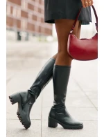 Černé kozačky nad kolena na sloup Vinceza 58332 Černé kozačky nad kolena na sloup Vinceza 58332