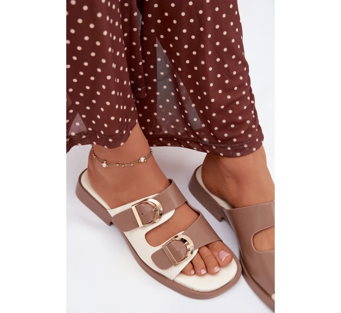 Dámské pantofle s zlatými sponami béžové model 21919181 - EVENTO Dámské pantofle s zlatými sponami béžové model 21919181 - EVENTO