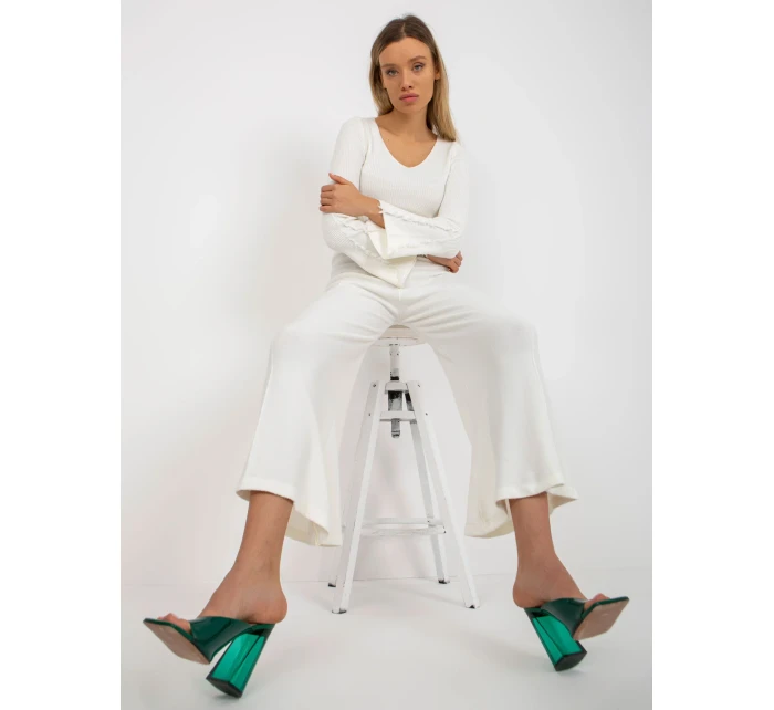 Kalhoty VI SP 20261.32X ecru Kalhoty VI SP 20261.32X ecru