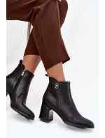 Dámské kožené zateplené boty Jovelle – černé, na podpatku Dámské kožené zateplené boty Jovelle – černé, na podpatku