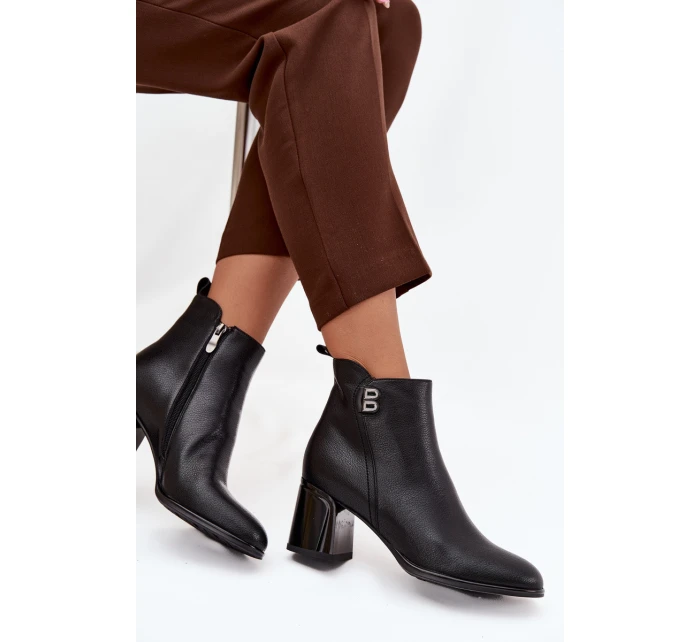 Dámské kožené zateplené boty Jovelle – černé, na podpatku Dámské kožené zateplené boty Jovelle – černé, na podpatku