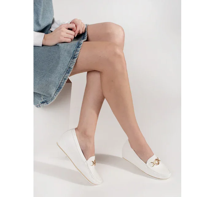 Jedinečné dámské bílé  mokasíny na klínku