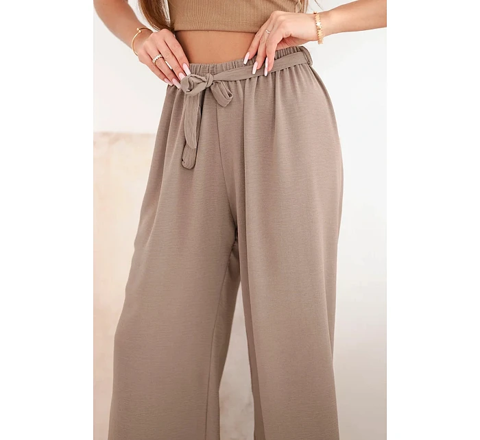 Kalhoty se širokým střihem a zavazováním v pase mocca