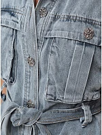 Koszula damska jeansowa z paskiem i krótkim rękawem model 22223058 - FashionStreet Koszula damska jeansowa z paskiem i krótkim rękawem model 22223058 - FashionStreet