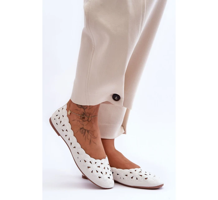 Dámské Lesklé Baleríny Bílé model 21625332 - EVENTO