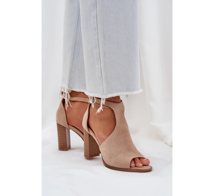 Sandály Na Podpatku Z Eko Semiše Béžové Lanadriena Sandály Na Podpatku Z Eko Semiše Béžové Lanadriena