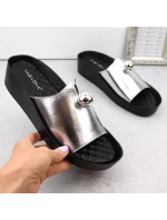 Dámské ažurové sandály béžové model 21904482 - Sabatina